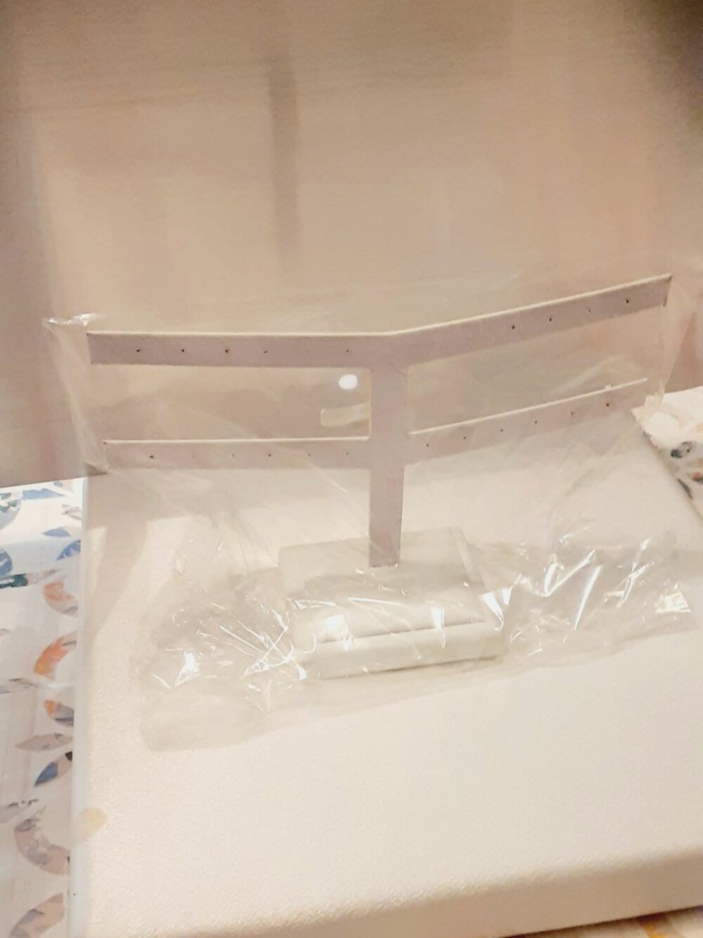 NEW whale tail white display organizer for pierced earrings - Picture 4 of 4